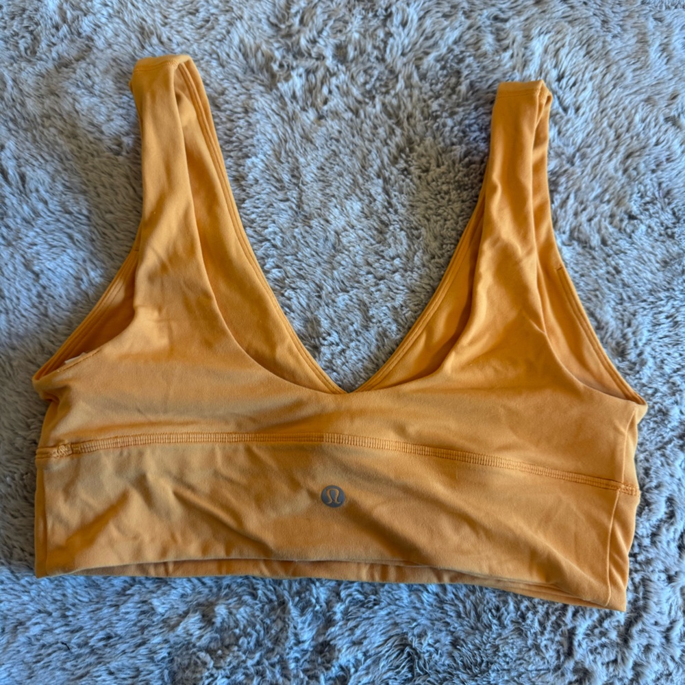 Size 8 Lululemon sports bra